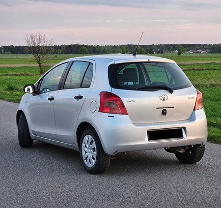 Toyota Yaris cena 12900 przebieg: 156000, rok produkcji 2008 z Koluszki małe 92